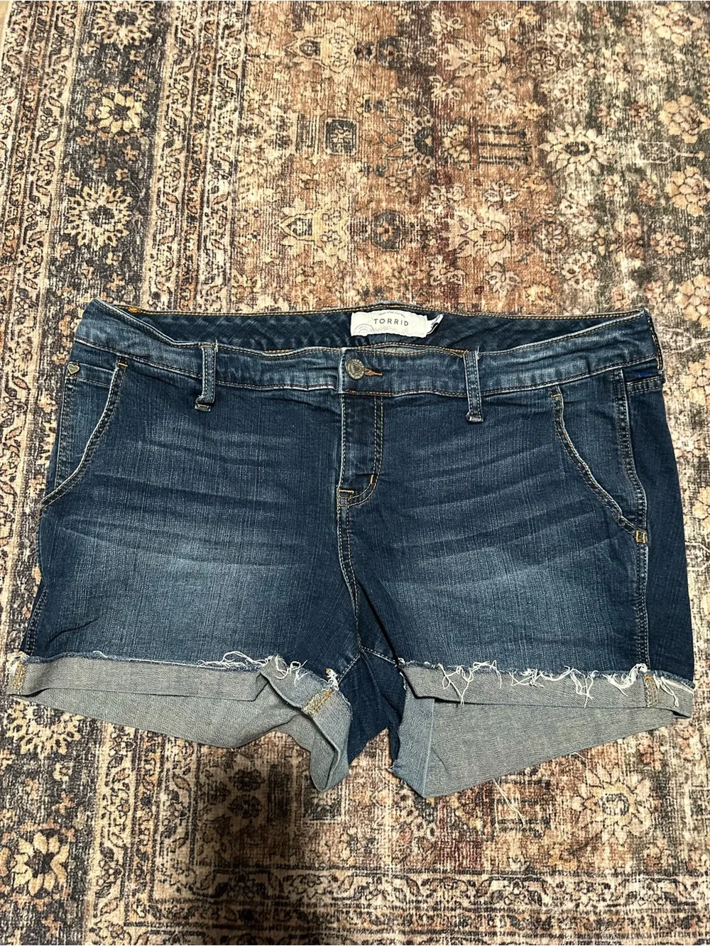 Denim Cutoff Women’s Shorts - Dark Blue Torrid Jean denim shorts sz 18 1X